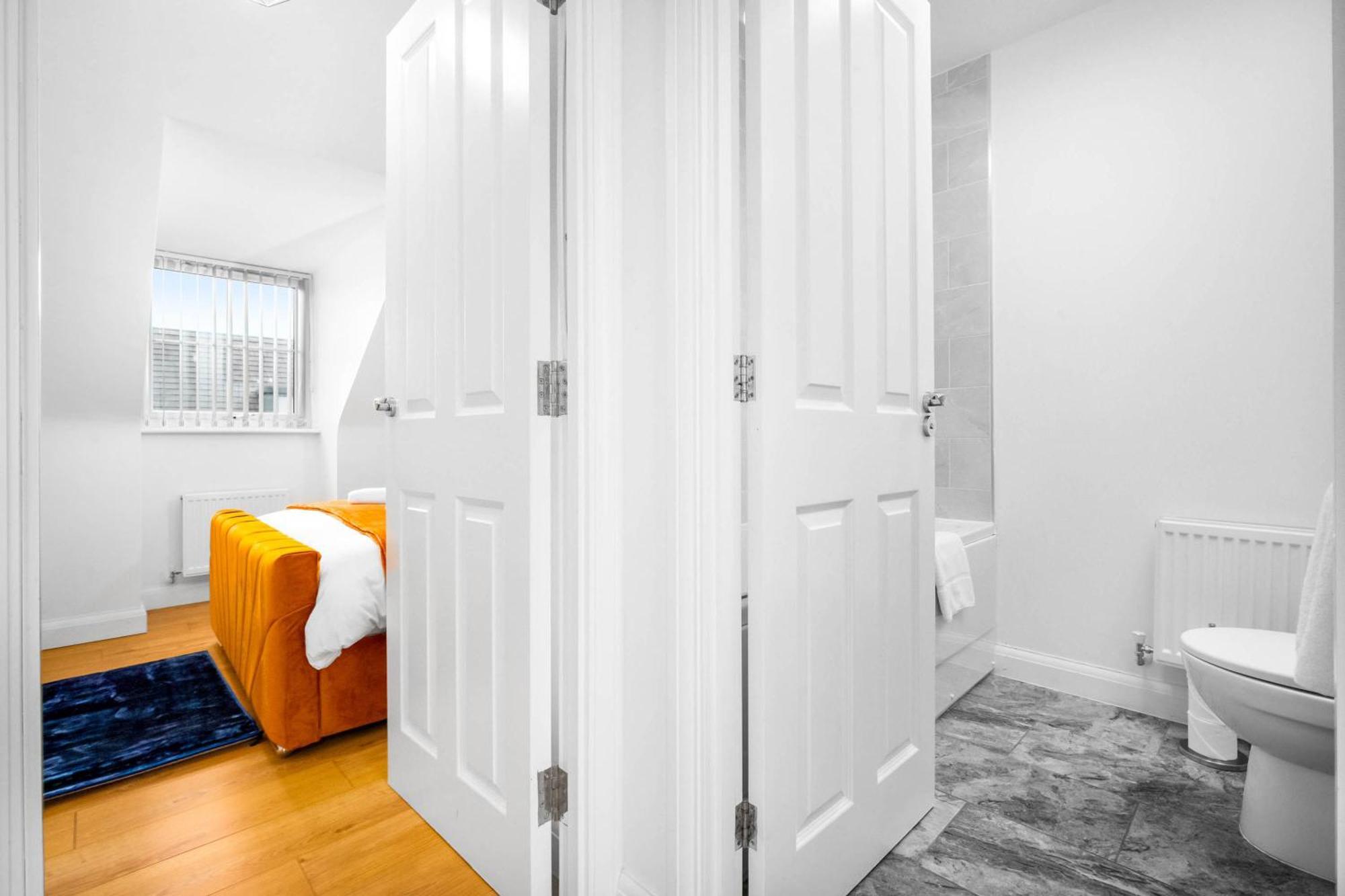 Luxury City Centre 5 Bed House With En-Suite, Bbq, On-Site Parking By Azura Nights バーミンガム エクステリア 写真