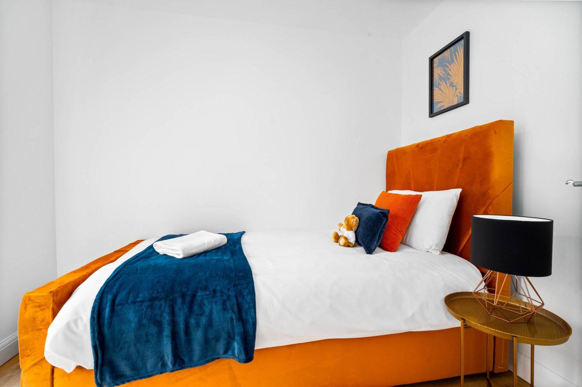 Luxury City Centre 5 Bed House With En-Suite, Bbq, On-Site Parking By Azura Nights バーミンガム エクステリア 写真