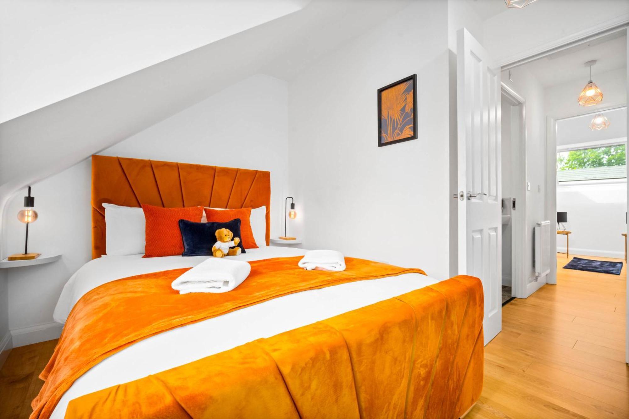 Luxury City Centre 5 Bed House With En-Suite, Bbq, On-Site Parking By Azura Nights バーミンガム エクステリア 写真